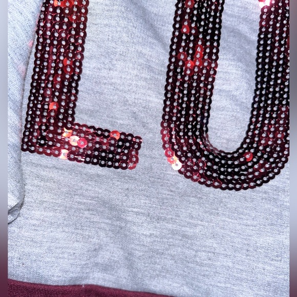 RILEY &JAMES juniors/women’s sweatshirt LOVE maroon size small - Picture 4 of 10